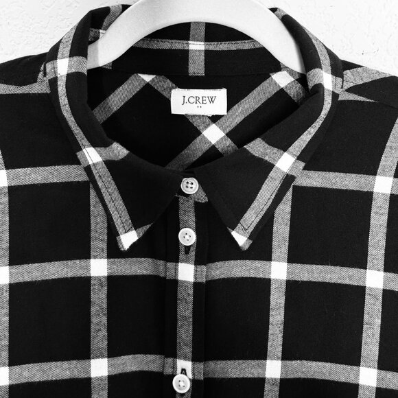 EUC JCREW Flannel Shirt Woman's Plus 2X Cotton Black Ivory Plaid Relaxed Fit - Picture 2 of 10